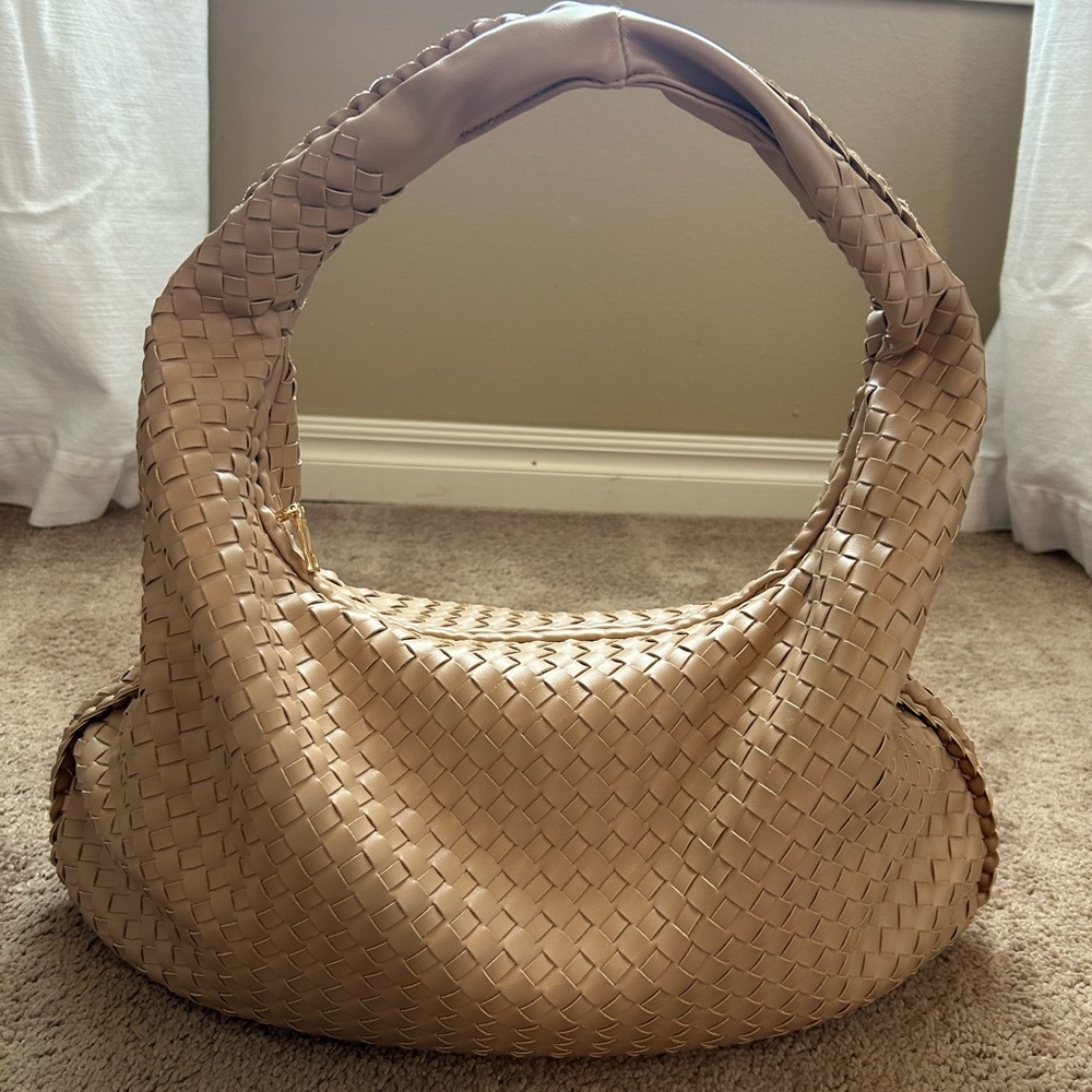 Urban Expressions woven faux leather hobo bag